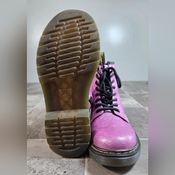 DR. MARTENS 1460 GLITTER J BOOTS. - Picture 8 of 10